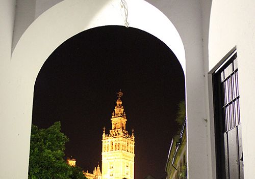 Ruta nocturna Sevilla, visita guiada nocturna Sevilla, tour nocturno Sevilla